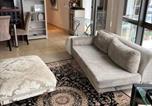 Location vacances Gordon's Bay - 3 Bed 3 Bath Opulent Apartment on the Beach with Sea and Mtn Views-4