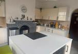Hôtel Wakefield - Woodville Lodge Leeds - Free Parking, Direct Bus to City Centre-4