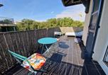 Location vacances La Croix-Valmer - Appartement T3 avec piscine et terrasse, à 200m du centre de La Croix-Valmer - Fr-1-100-324-4
