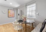 Location vacances Glenelg - Beachside House with Garage and Outdoor Space-4