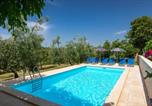 Location vacances Buje - Villa Greis with 4 bedrooms and pool in Buje-3
