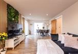 Location vacances Gare de Fareham - Open Mind Property- 6brhome, Hottub & Free Parking-1