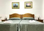 Location vacances  Gibraltar - Hostal Carlos 2-4