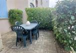 Location vacances Fréjus - Centrally located apartment with swimming pool-2