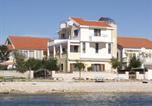 Hôtel Biograd na Moru - Villa Ivana B&B-1