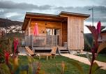 Location vacances  Ain - Les Lodges de la Viarhôna / cabane-spa-1