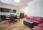 Location vacances Yogyakarta - Griya Pawiyatan Guest House-1