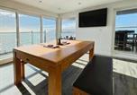 Location vacances Sandown - Modern 2-Bed Coastal Flat in Sandown-2