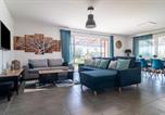 Location vacances Aups - Dathona - Charmante maison avec piscine est jardin-1