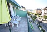 Location vacances  Province de Chieti - Residence On The Beach-3