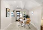 Location vacances Newcastle - Beautiful Terrace Home with Courtyard-3