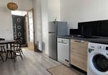 Location vacances  Marne - Location Conviviale à Reims avec Parking et Terrasse privée - Fr-1-870-19-2