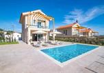 Location vacances La plage de Navagio - Villa Riza Sky by Villa Plus-3