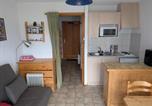 Location vacances Saint-Jean-d'Aulps - Sleeps4 Alpine Apt -Walk to Ski Lift Free Parking-3
