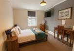Location vacances Castle Cary - The Dolphin Hotel-4