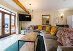 Location vacances Aberystwyth - The Granary, Bryncarnedd cottages-4