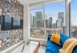 Location vacances Toronto - Boutique Vista Two Bedroom Suite - Toronto's Entertainment District-2