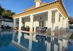 Location vacances Albufeira - Villa Bonita Guesthouse Albufeira Old Town-1