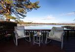 Location vacances Over Kellet - Sandmartin Lodge a lakeshore haven Pine Lake Resort-3