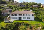 Location vacances Haugesund - Cozy Apartment In Sveio With Kitchen-1