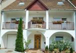 Location vacances Eger - Holiday Vendégház-2