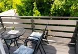 Location vacances  Paklenica - Lovely Apartment In Tribanj Sibuljina With House Sea View-2
