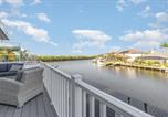 Location vacances Fort Myers - 2 Story Lux Waterfront Living in Cape Harbour - Villa Funky Fish House-1