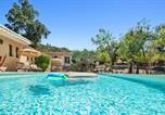 Location vacances Bagnols-en-Forêt - Chez Nous Baraille - Appt climatisé avec piscine-1