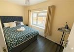 Location vacances Wargrave - Spacious 4 Bed Contractor House Free Parking-1