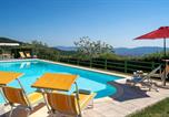 Location vacances  Province de Pistoia - Villa Mario, piscina privata,aria cond,immersa nel verde,campagna Toscana-3