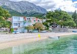 Location vacances  Sucuraj - House Beach house Toma-1