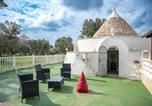 Location vacances  Province de Brindisi - Il Trullo di Paolo nel cuore della campagna-1