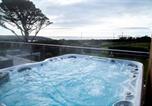 Location vacances Brixton - Devon House Hot Tub Sea Views & Family Fun-3