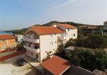 Location vacances Vransko - Apartments Rucmarin-1