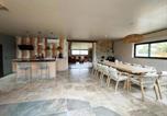 Location vacances  Val-d'Oise - Wine Barn With Pool In The Heart Of Layon-2