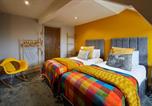 Location vacances Alnwick et son château - Bright 2br with Castle Views-1