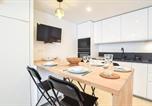 Location vacances Quettehou - 2 Bedroom Beautiful Home In Saint Vaast La Hougue-4