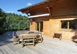 Location vacances Liézey - Chalet bois à Liézey : confort moderne, terrasse, proximité Gérardmer et chemins pédestres - Fr-1-589-330-3