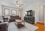 Location vacances Boston - Tufts 3-Bed 2-Office Home with Laundry-2