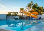 Camping Dompierre-sur-Mer - Camping Paradis Au port de l'houmeau