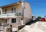 Location vacances  Plaine de Stari Grad - Apartment Sea princess-1