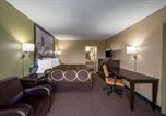 Hôtel Toledo - Super 8 by Wyndham Perrysburg-Toledo-1