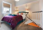 Location vacances  Gare de Burnley - Albert Road Apartments Room 1-1