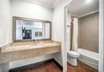 Hôtel Huntington Park High School - Erth Inn By Aga Huntington Park-4