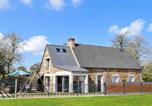 Location vacances Bord de mer de Urville-Nacqueville - 3 Bedroom Amazing Home In La Hague-1