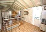 Location vacances Vis - Traditional house with two apartments, cleaning included-3