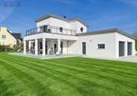 Location vacances Plomodiern - Villa Penn Gwen - Maison de 2025 - Vue Mer-1