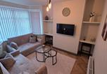 Location vacances  Aéroport international de Birmingham - New-4 Bed-Sleeps 6-Free Parking-Wi-Fi-Bhx-Nec-Hs2-1