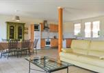Location vacances Roisel - 3 Bedroom Awesome Home In Roisel-2