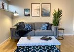 Location vacances Windsor - Two-Bedroom Apartment in Windsor-2